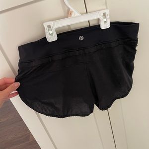 Lululemon low-rise lined short